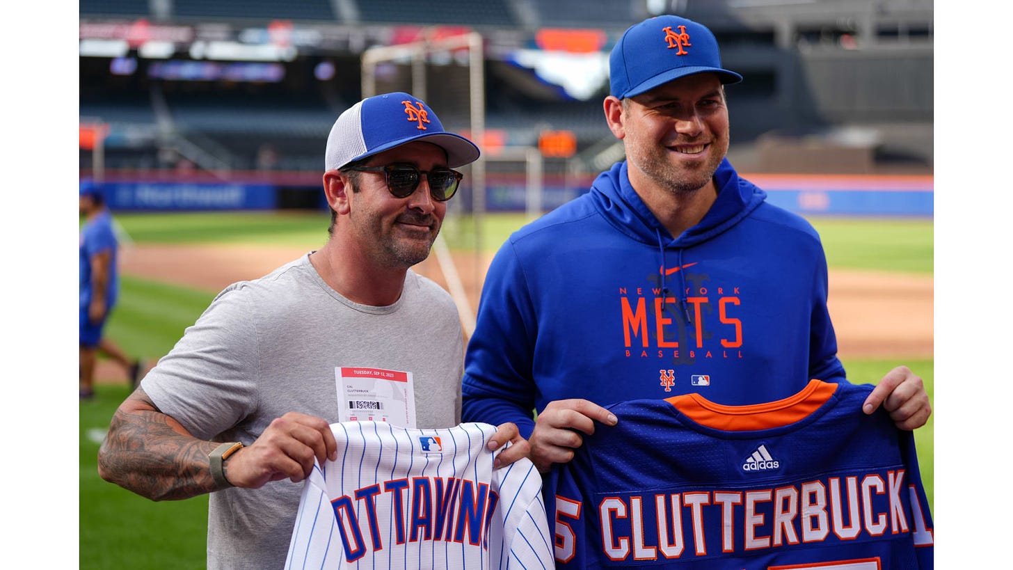 Cal Clutterbuck Throws Ceremonial First Pitch at NY Mets Game | New York  Islanders