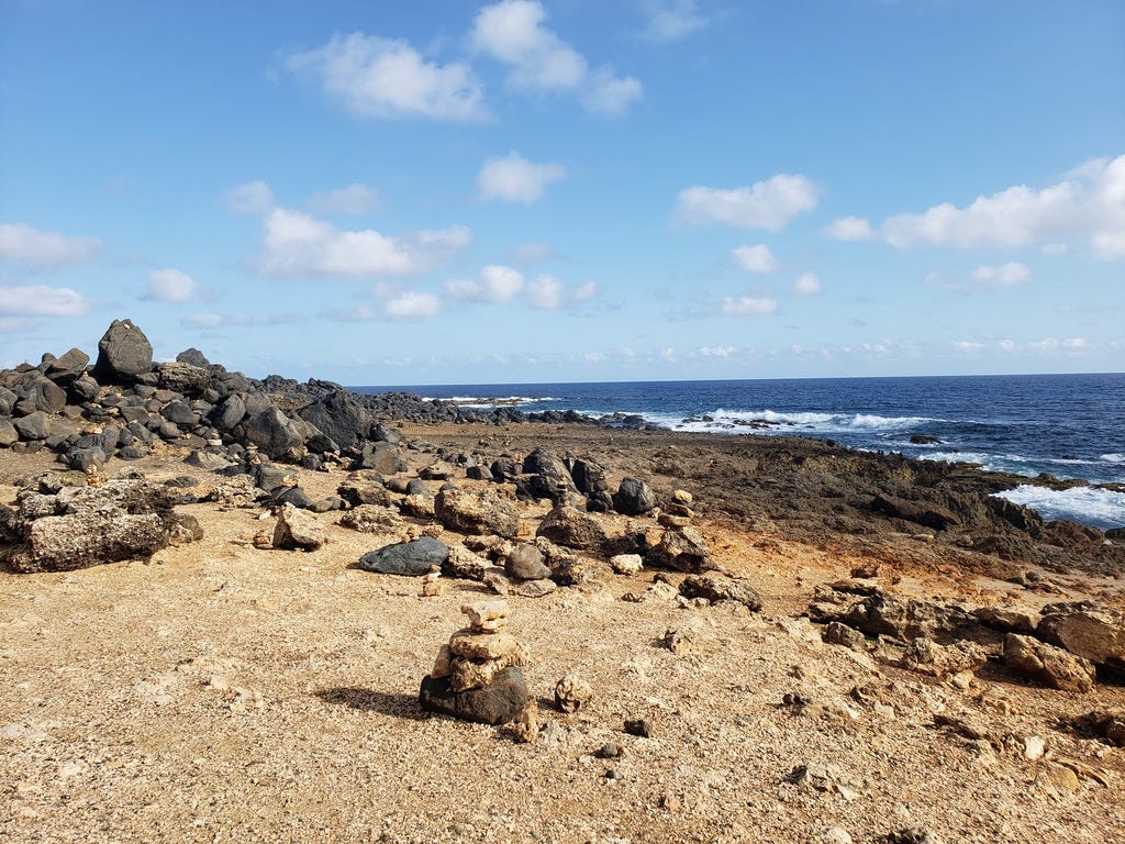 rocky beach on the shores of Aruba which can be seen on an Aruba jeep tour