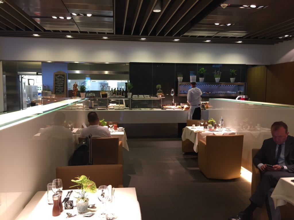 FRA first class lounge