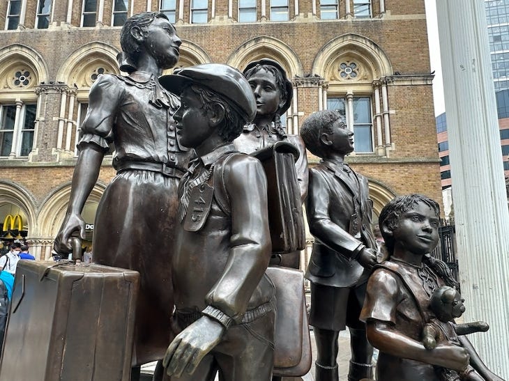 A group of Kindertransport children