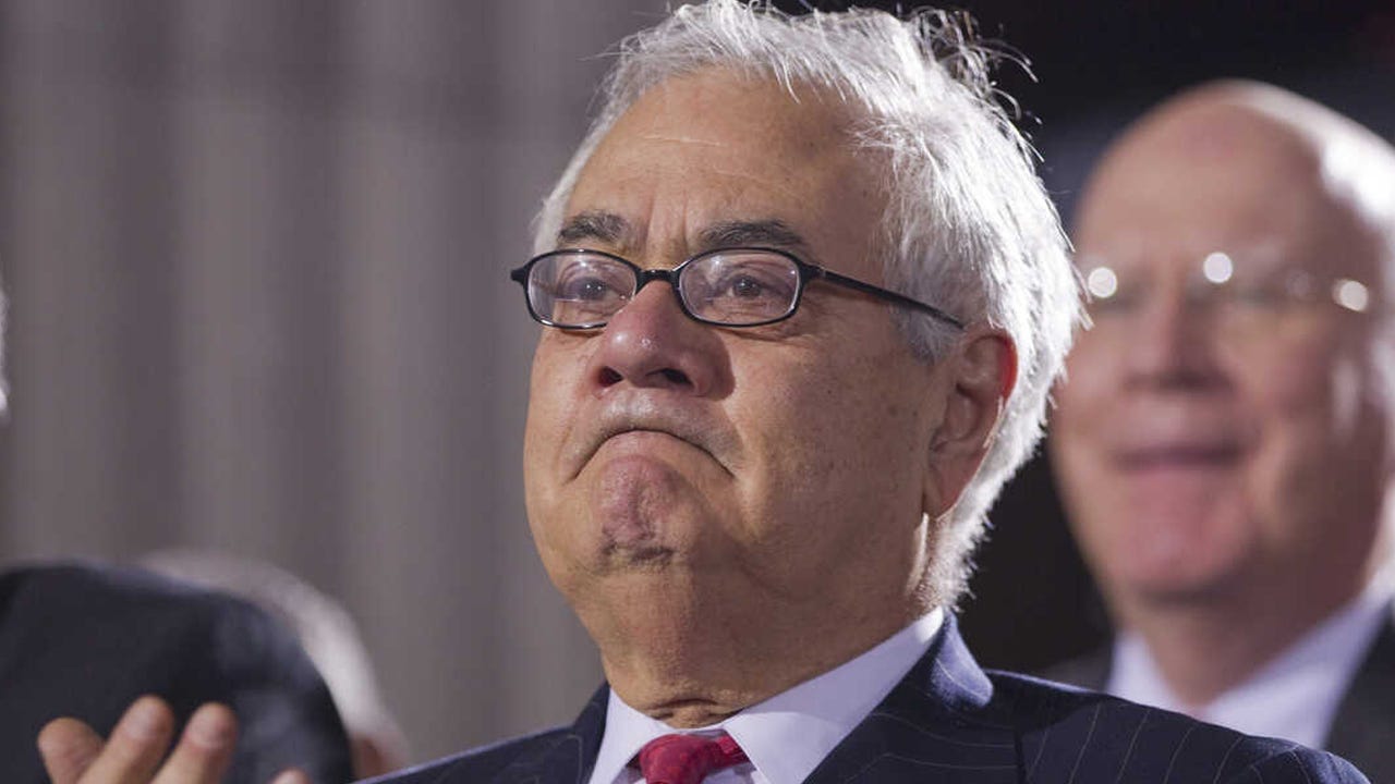 Bank Board Member and Dodd-Frank Co-Sponsor Barney Frank Suspects  'Anti-Crypto' Message Behind Signature Bank Failure – Bitcoin News
