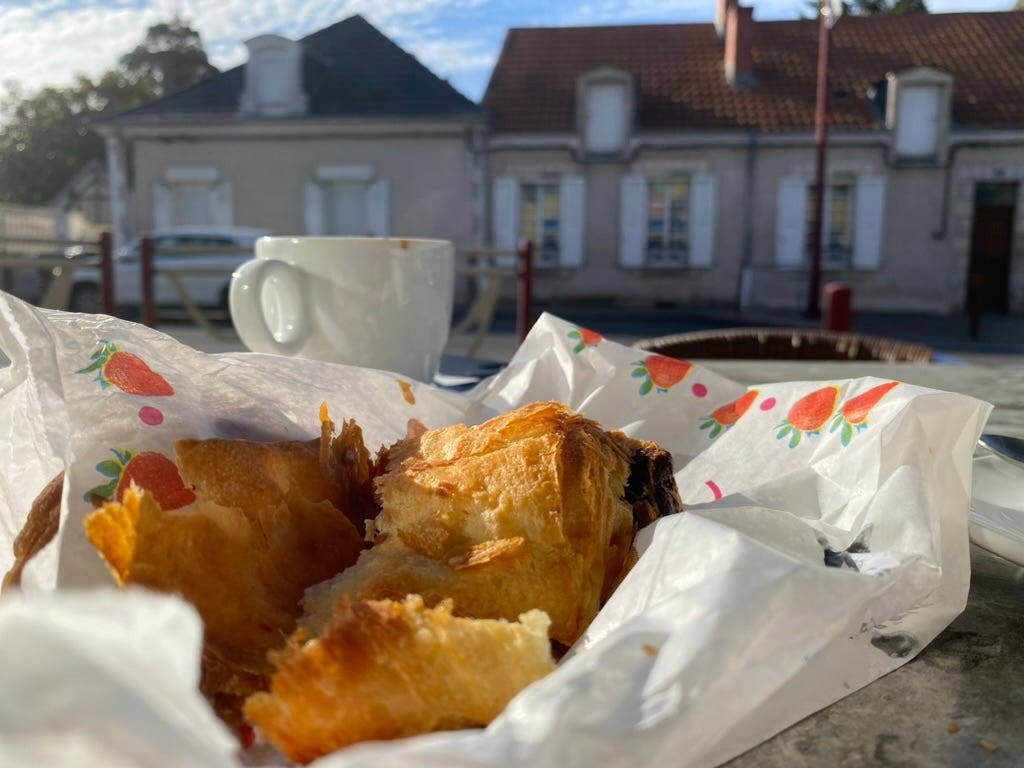 Croissant and, Pain au chocolat