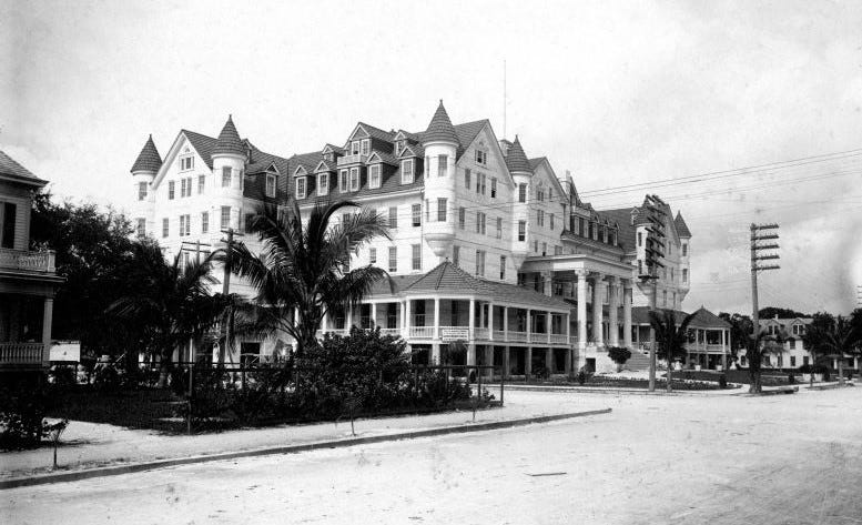 Halcyon Hall Hotel in 1905. Courtesy of Florida State Archives.