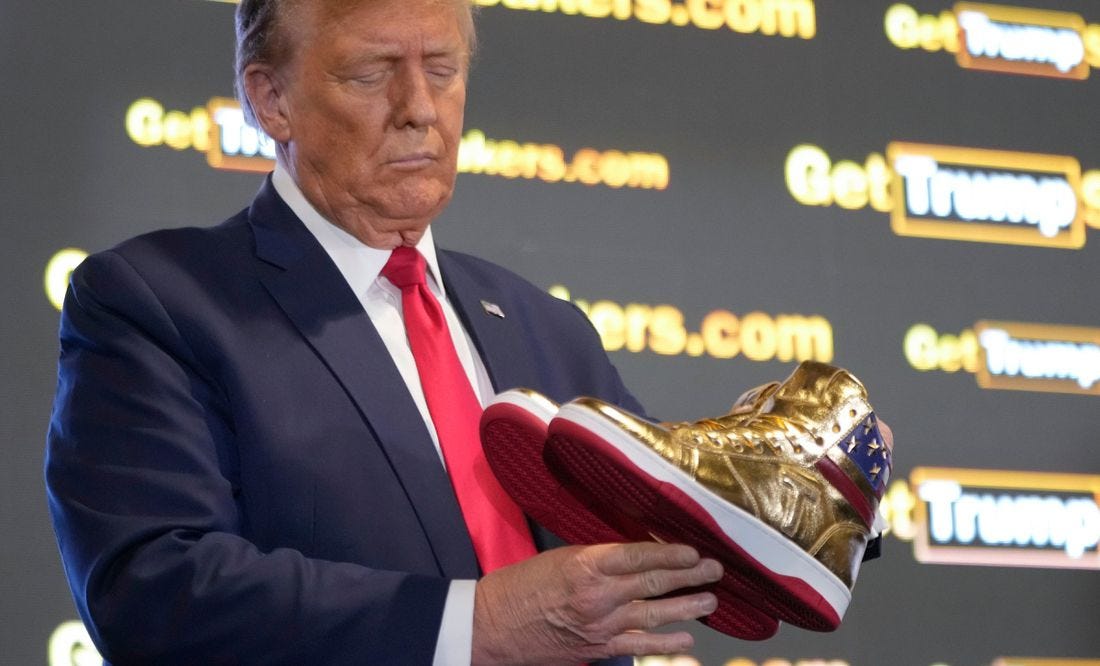 Trump lanza sneakers de edición limitada, un día después del fallo en su  contra por valor de 355 mdd | El Universal