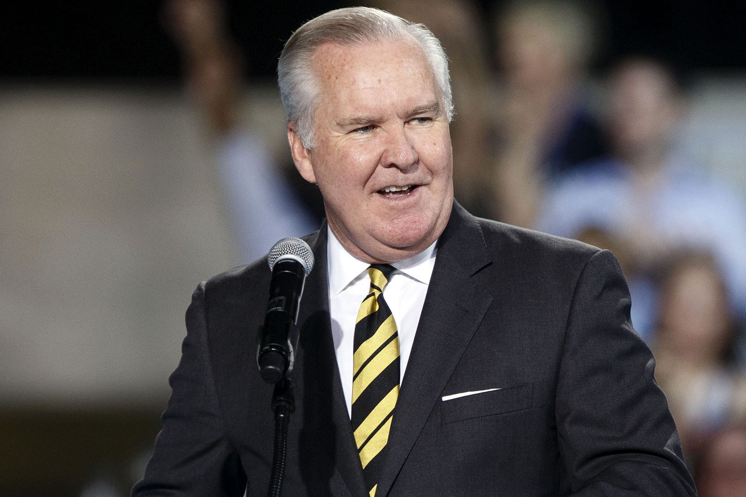 Poll shows Bob Buckhorn's popularity makes compelling case for Lt. Gov. pick