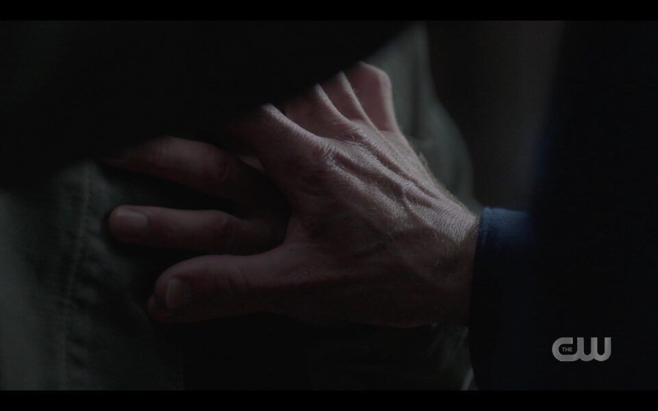 SPN finale SAm Winchester grips Deans dying hands