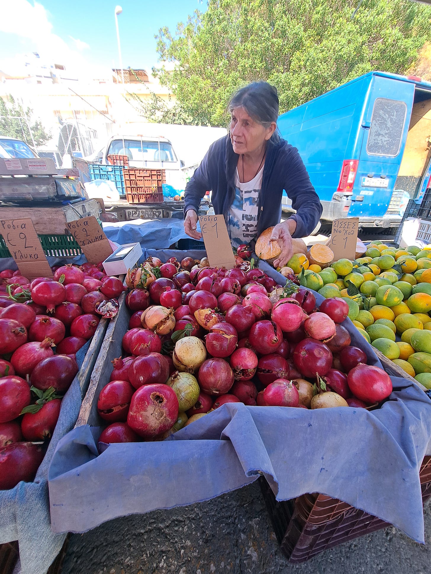 Pomegranates, Iraklion  Thursday market