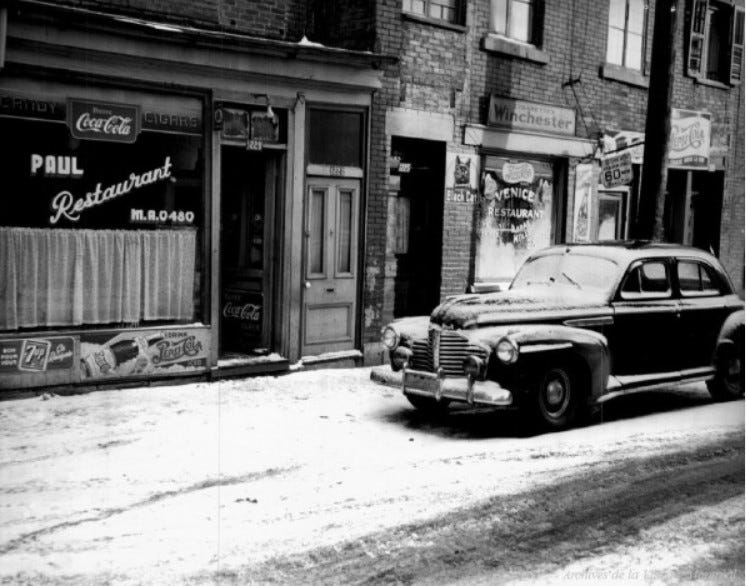 rue St Dominque, Montreal 1940s.  Photo: Archives de la Ville de Montreal