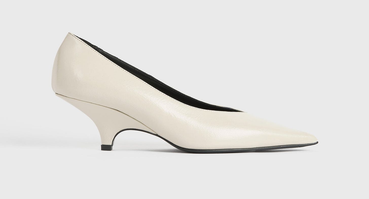 Wedge-heel Naplack pumps bleached sand – TOTEME