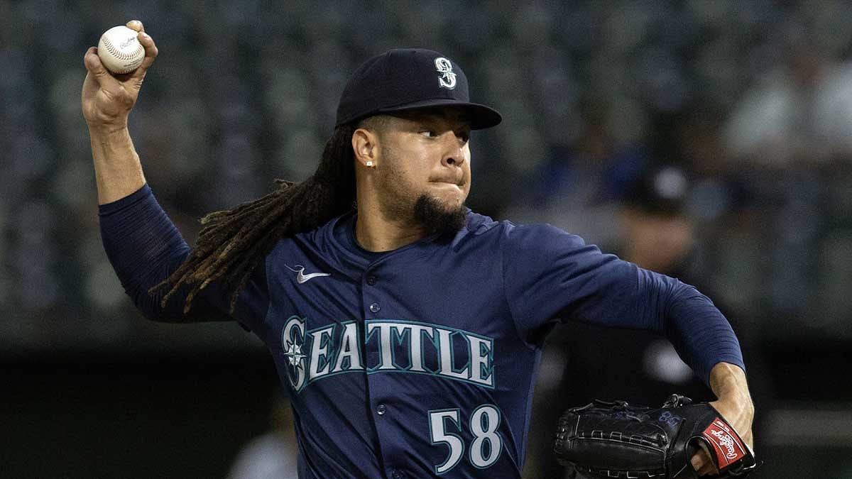 Red Sox, Orioles named as strong fits for Luis Castillo trade | Yardbarker