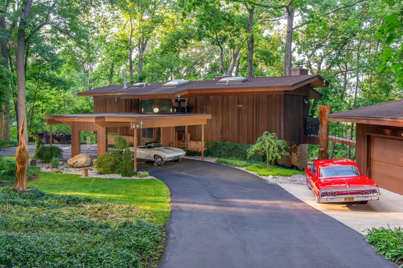 1.35 Acres in Ann Arbor, MI - $1,395,000