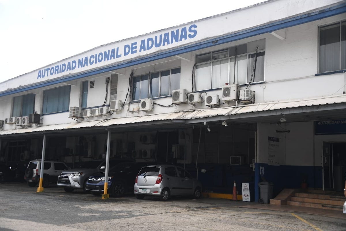 De dueño a inquilino: la deuda millonaria de Aduanas por el alquiler de locales en tierras públicas