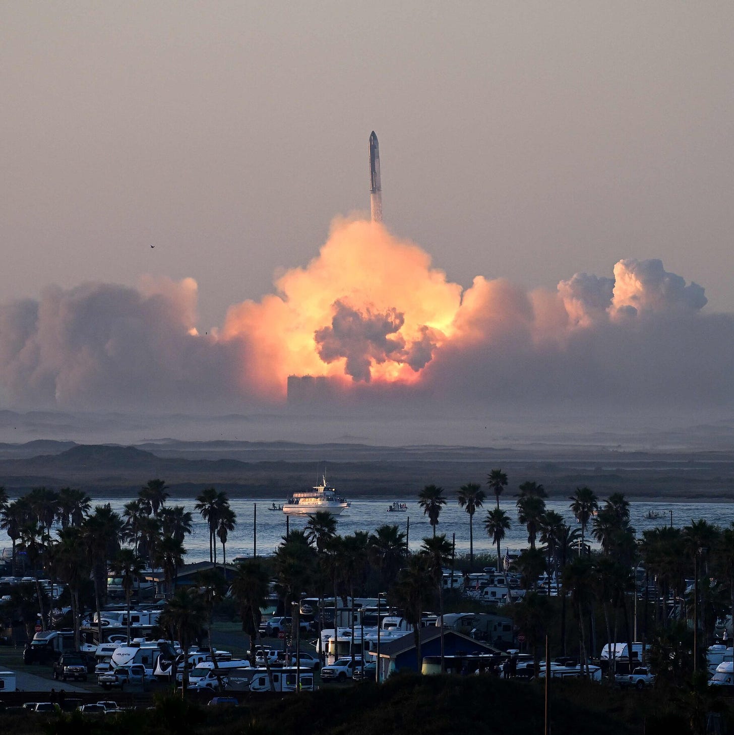 Big Explosions and Major Progress in SpaceX's 2nd Starship Launch - The New  York Times