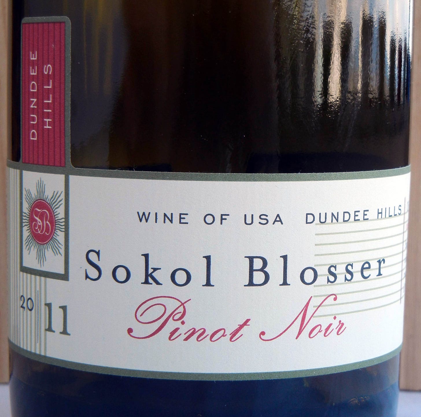 Sokol Blosser Dundee Hills Pinot Noir 2011 Label - BC Pinot Noir Tasting Review 13