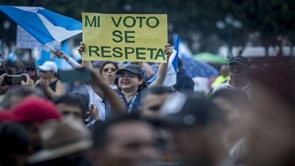Guatemala. Anuncian más movilizaciones en defensa de la democracia para  este lunes - Resumen Latinoamericano