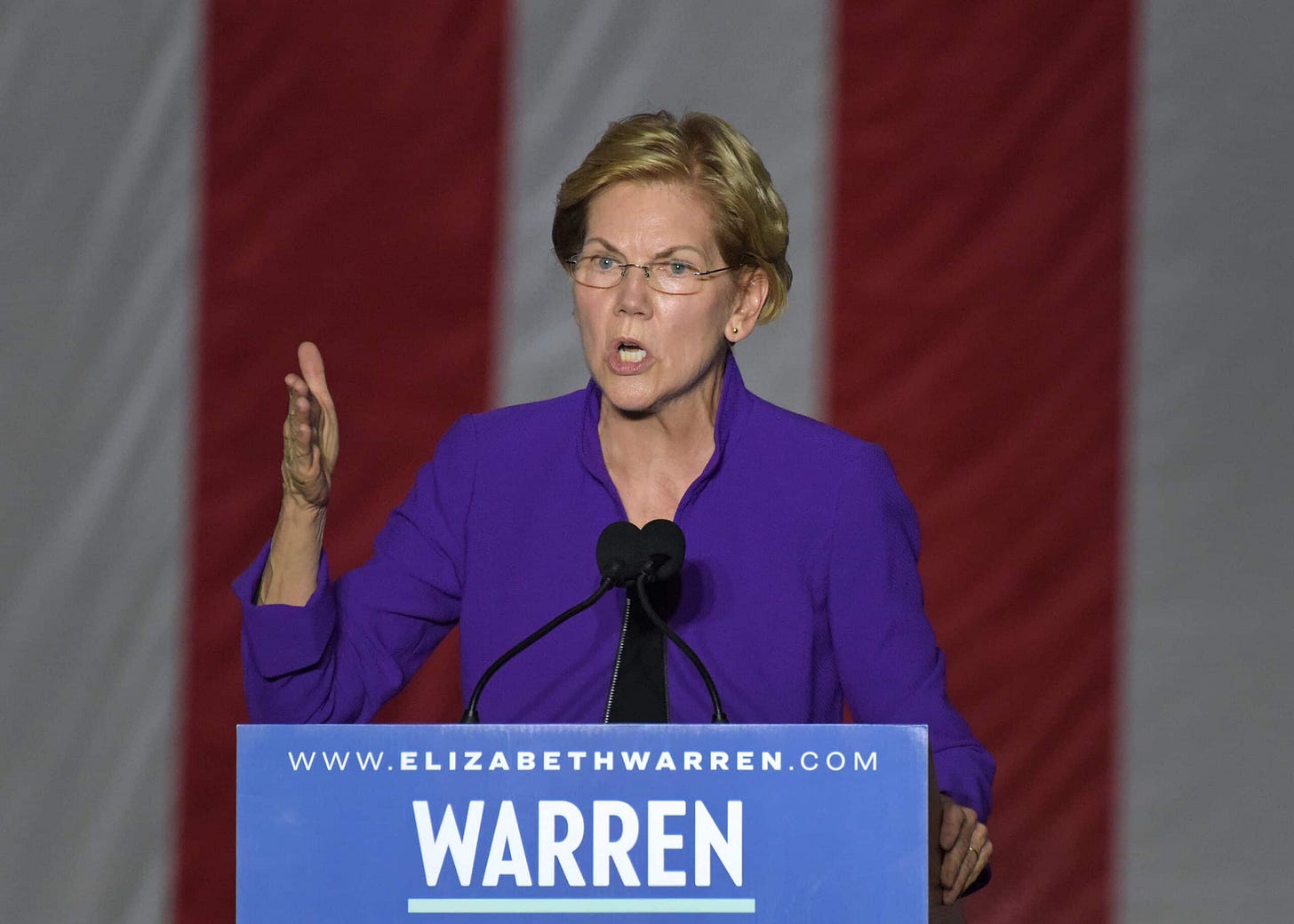 Elizabeth Warren campaigning in New York