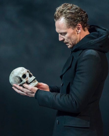 Hamlet review – lucky few see Tom Hiddleston combine sweet sadness with  incandescent fury | Theatre | The Guardian