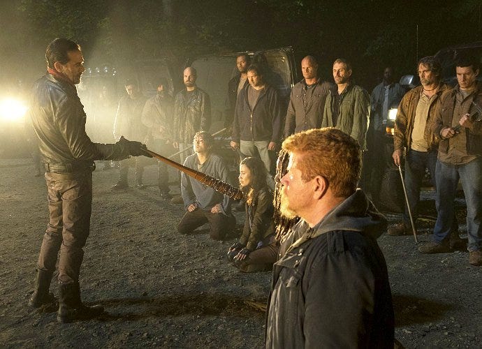 the walking dead falling ratings after season premiere