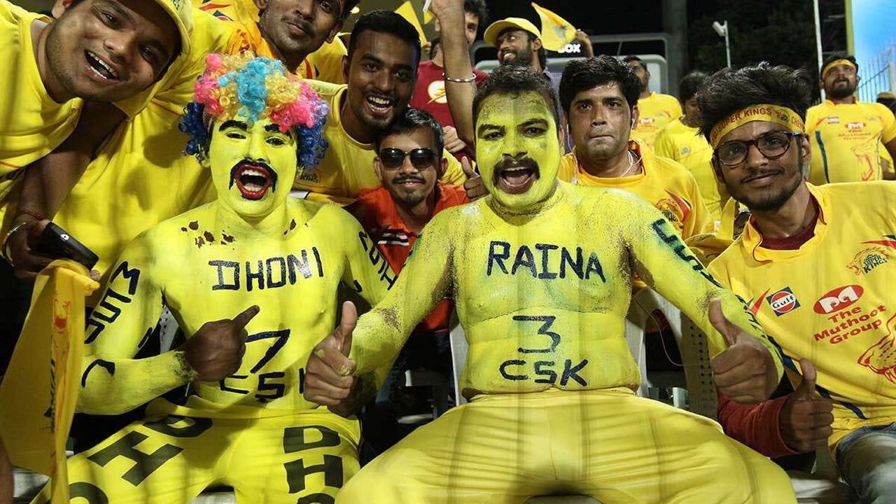IPL 2019 SRH vs CSK: Twitter outrage as Chennai fans asked to leave CSK  flags, Dhoni posters outside Hyderabad stadium