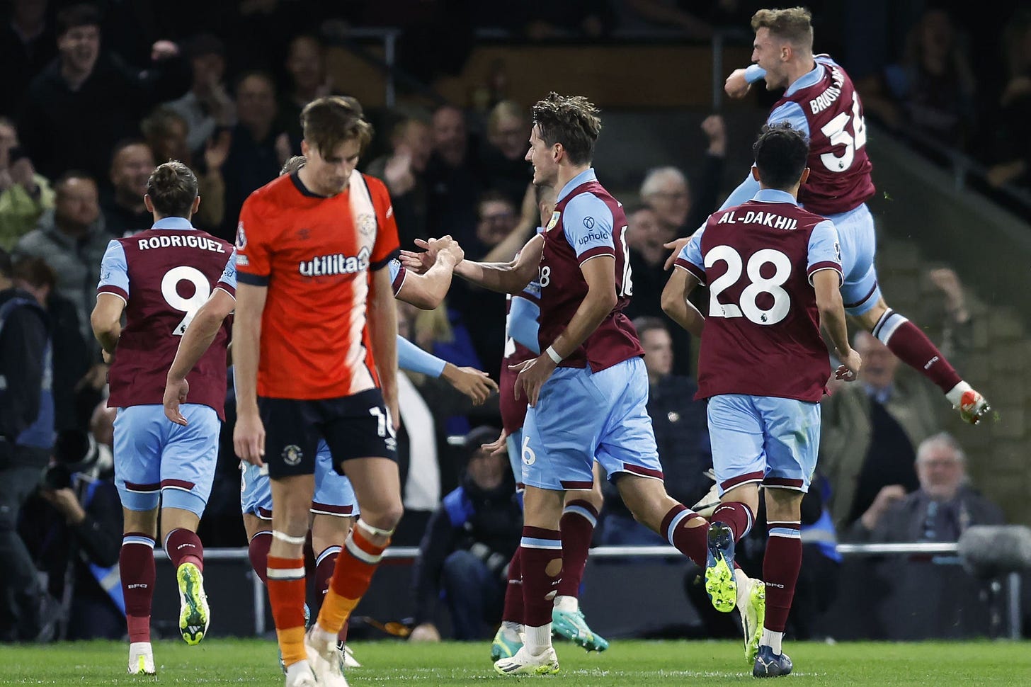 Burnley secure first Premier League win with late victory at Luton | The  Independent