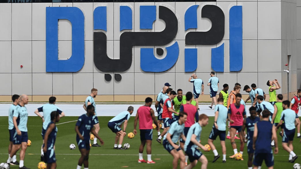Gallery: Hard work begins in Dubai | Gallery | News | Arsenal.com