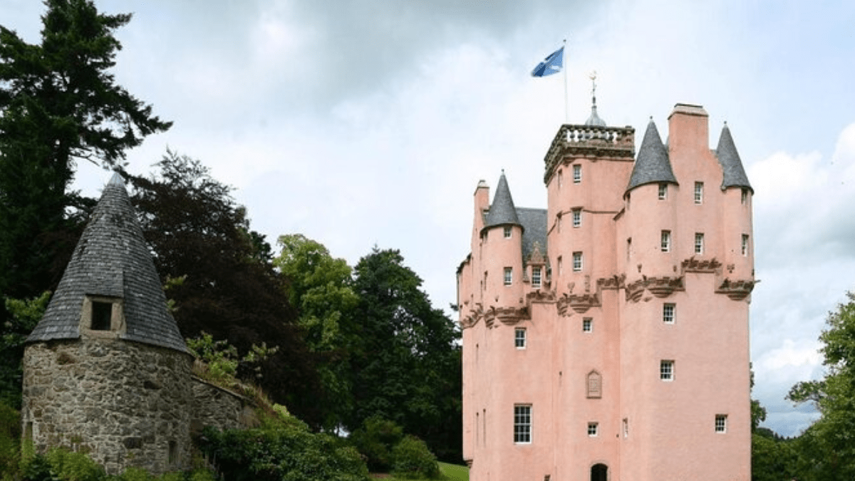 Why is Craigievar Castle pink?