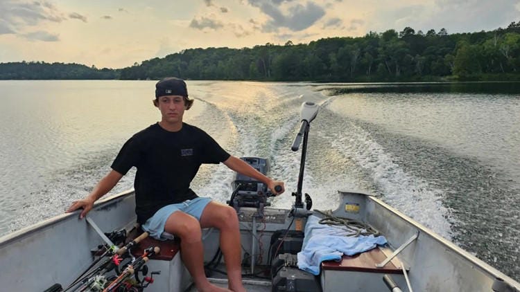 14-year-old from Encinitas dies while paddleboarding in Minnesota