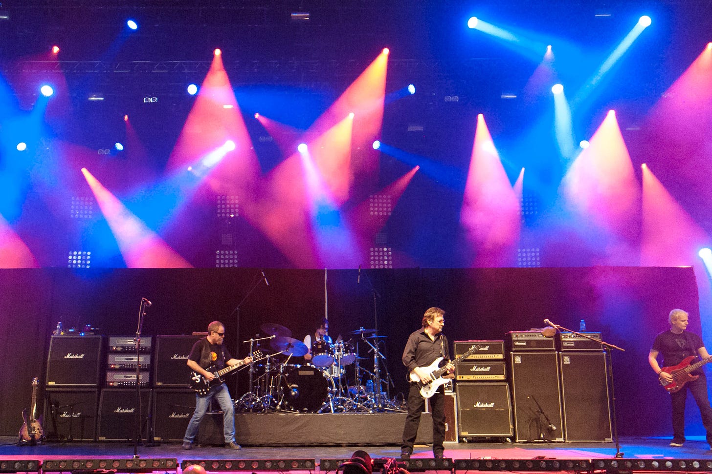 blue oyster cult in concert 2013