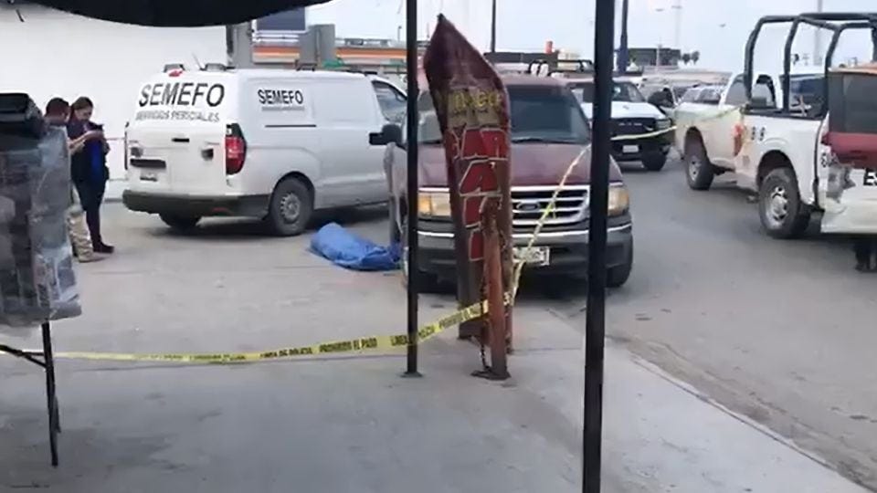 Hombre muere segundos después de pedir apoyo para empujar su camioneta en Matamoros, Tamaulipas