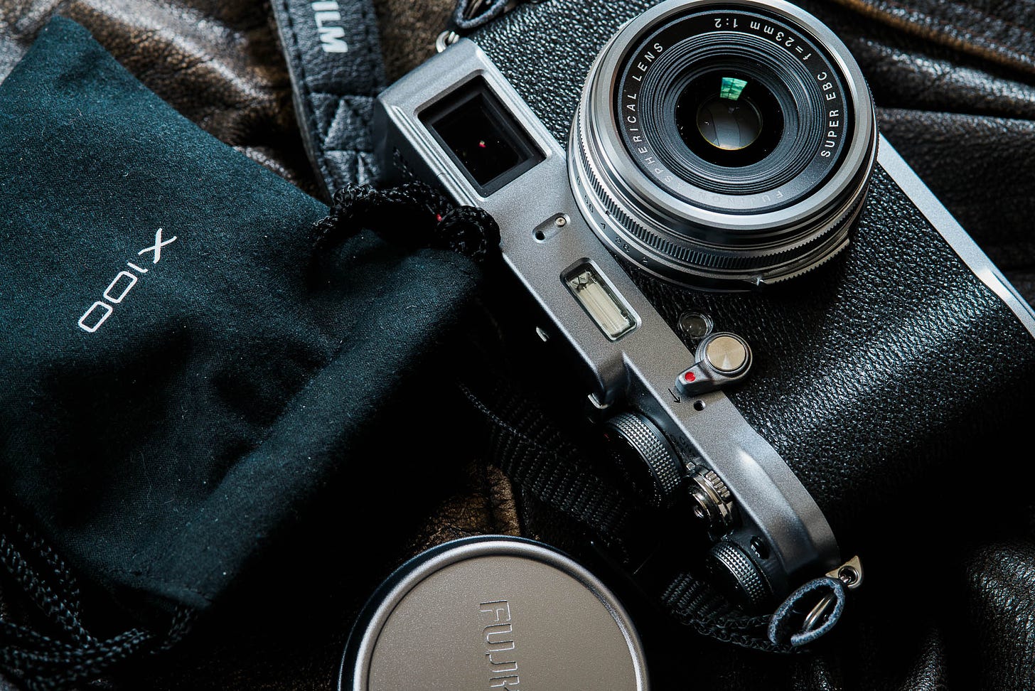 Fuji X100