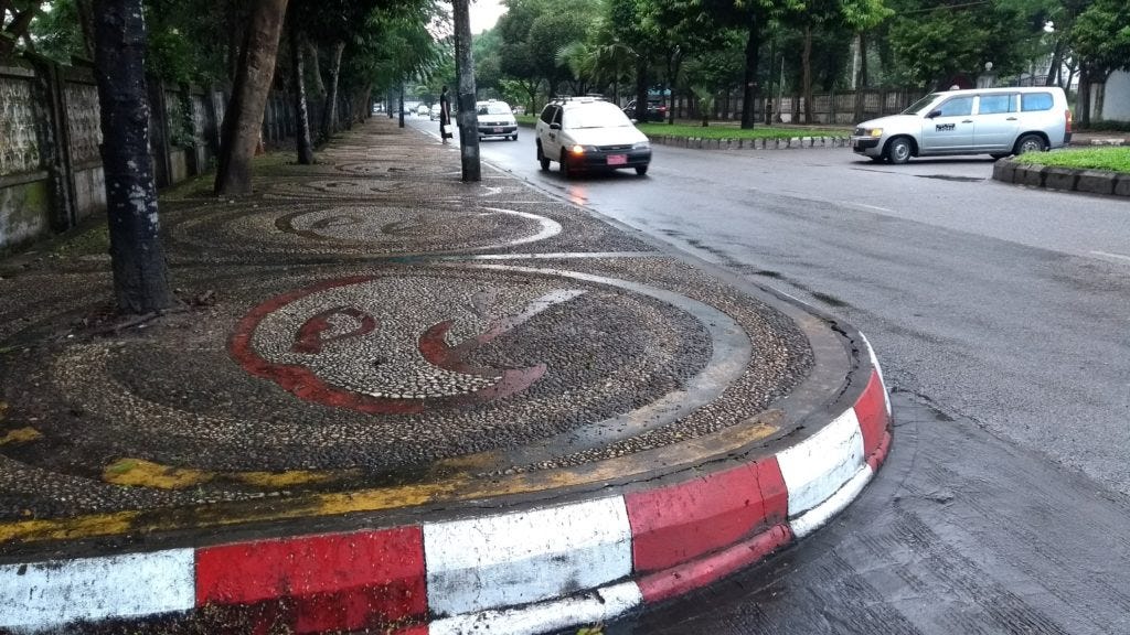 Decorated pavements