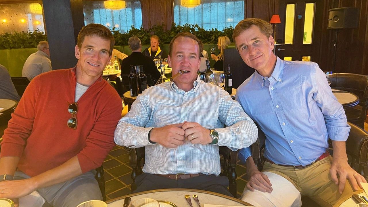 Manning brothers
