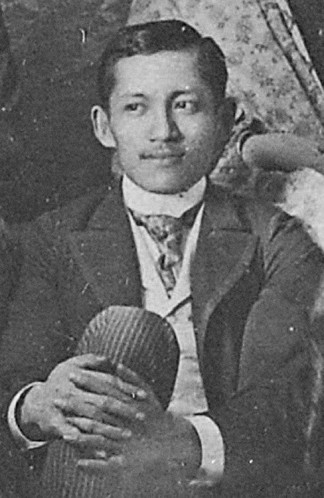 essay about rizal's life works and writings