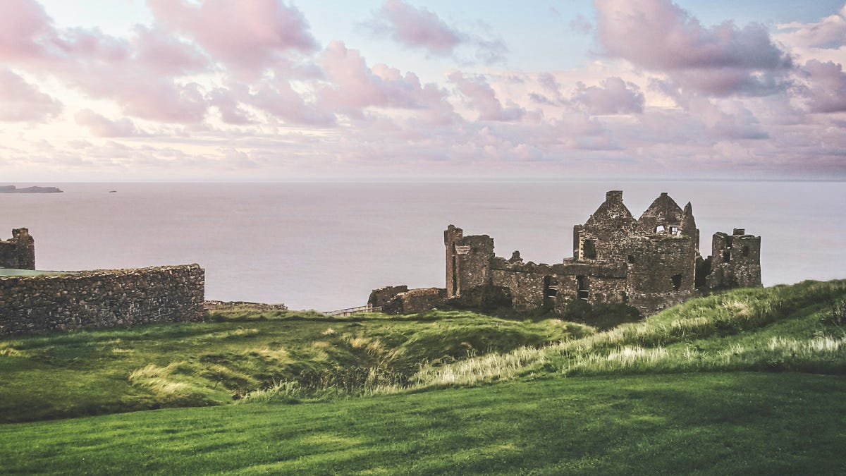 Did Game Of Thrones Film At Dunluce Castle?