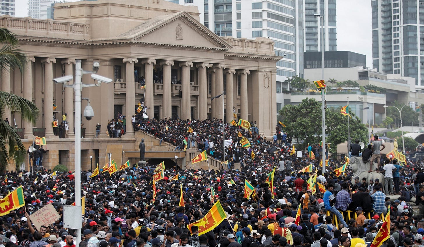 Sri Lankan Protesters Storm Presidential Palace amid Economic Turmoil ...