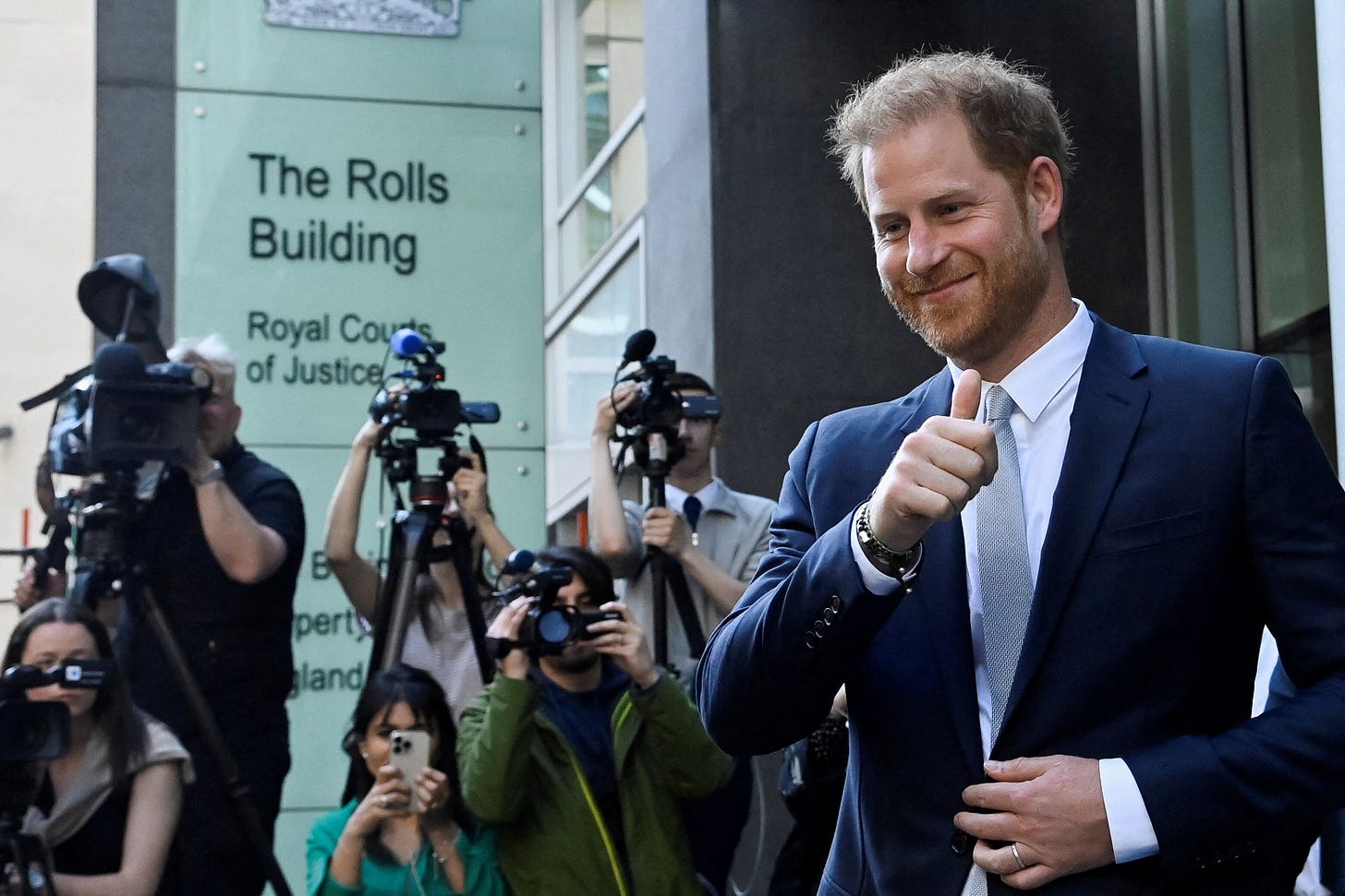 Prince Harry wins damages for phone-hacking by Mirror newspapers | Reuters