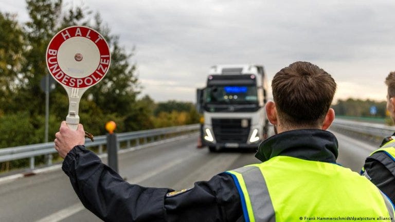 There has been a marked fall in unauthorized entries at Germany's borders with Poland, the Czech Republic and Switzerland since new controls were introduced | Photo: Frank Hammerschmidt/dpa/picture alliance