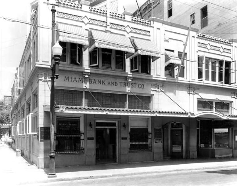 Miami National Bank building at 116 East Flagler Street in 1921.