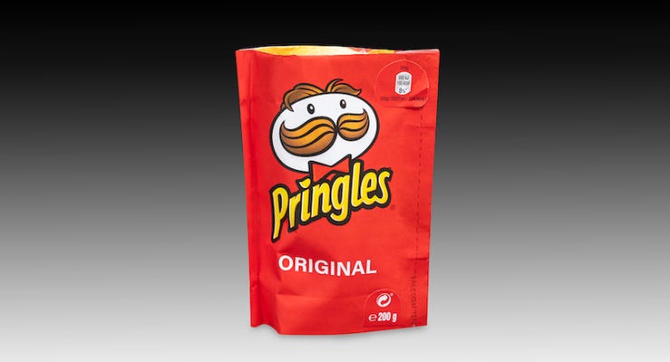 Giải nhất: Túi mở hông Pringles
