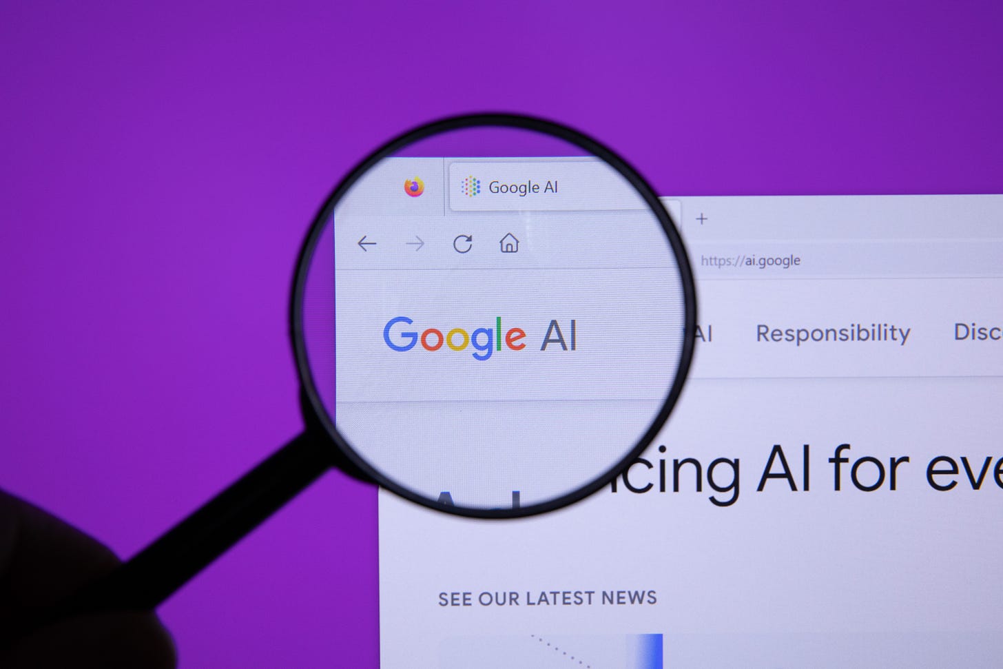 File:Google AI with magnifying glass (52916340212).jpg - Wikimedia Commons