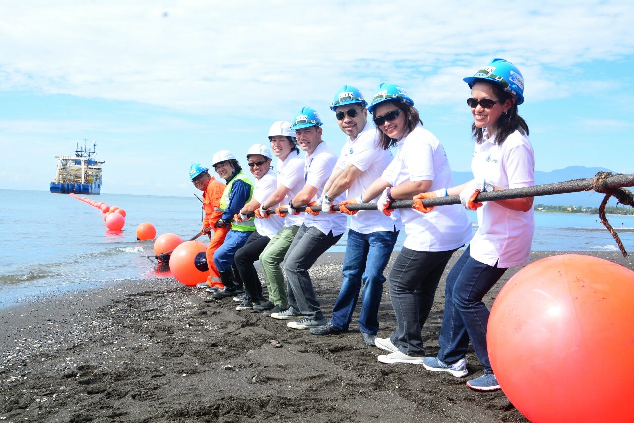 Globe Telecom lands SEA-US submarine cable system in Davao City - Wire Tech  World