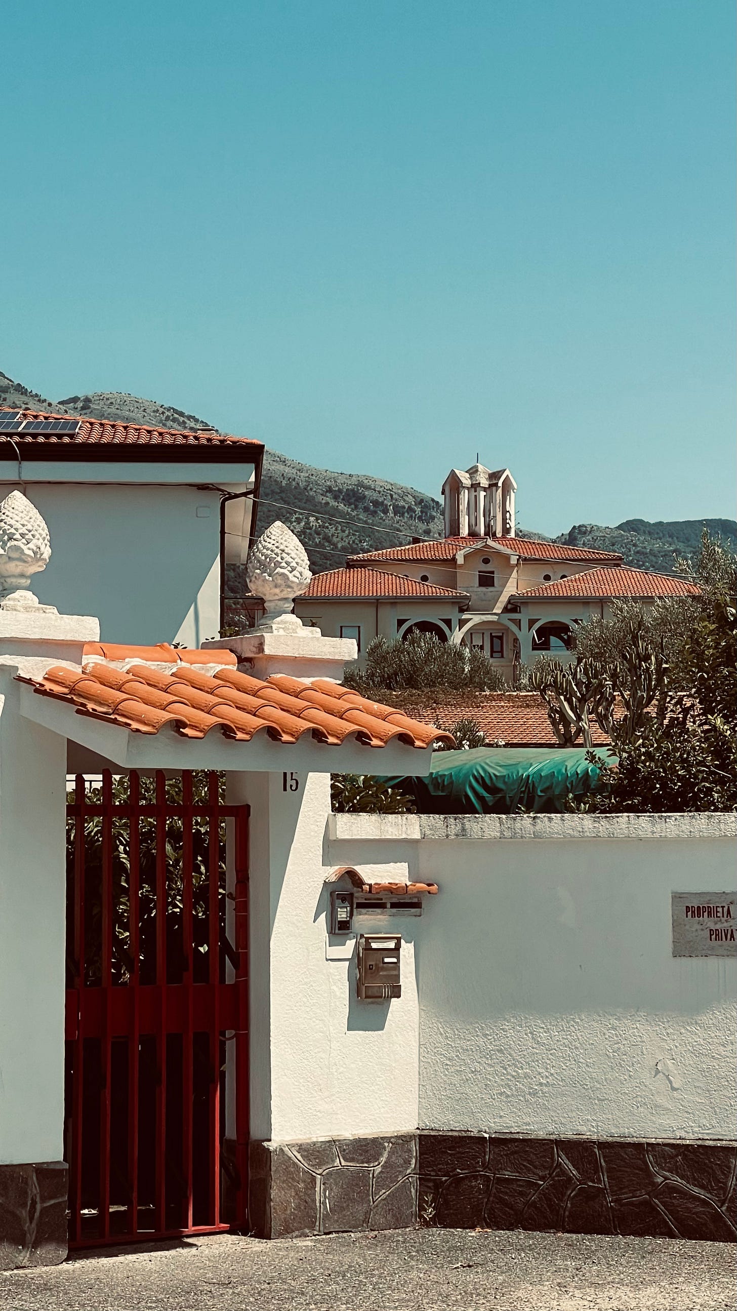 Palazzina IACP Paolo Portoghesi a Sapri