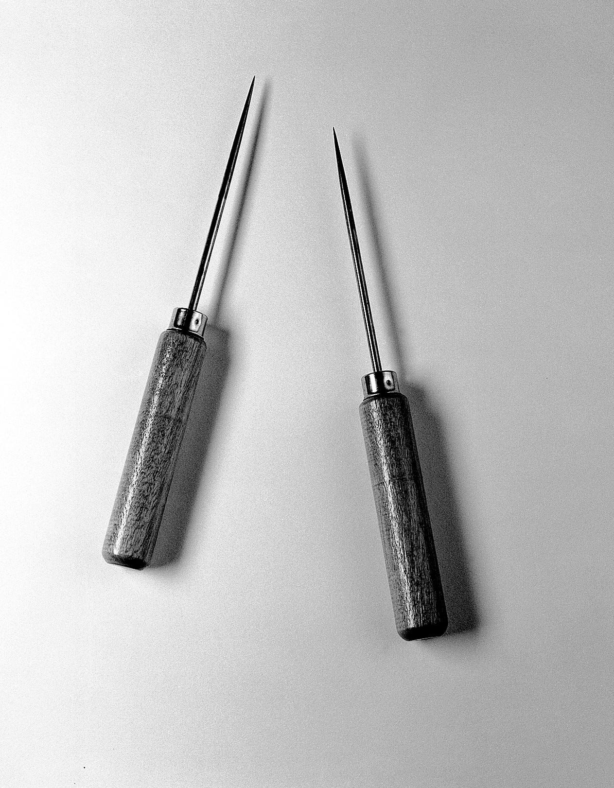 File:Watts-Freeman lobotomy instruments. Wellcome L0026980.jpg - Wikimedia  Commons