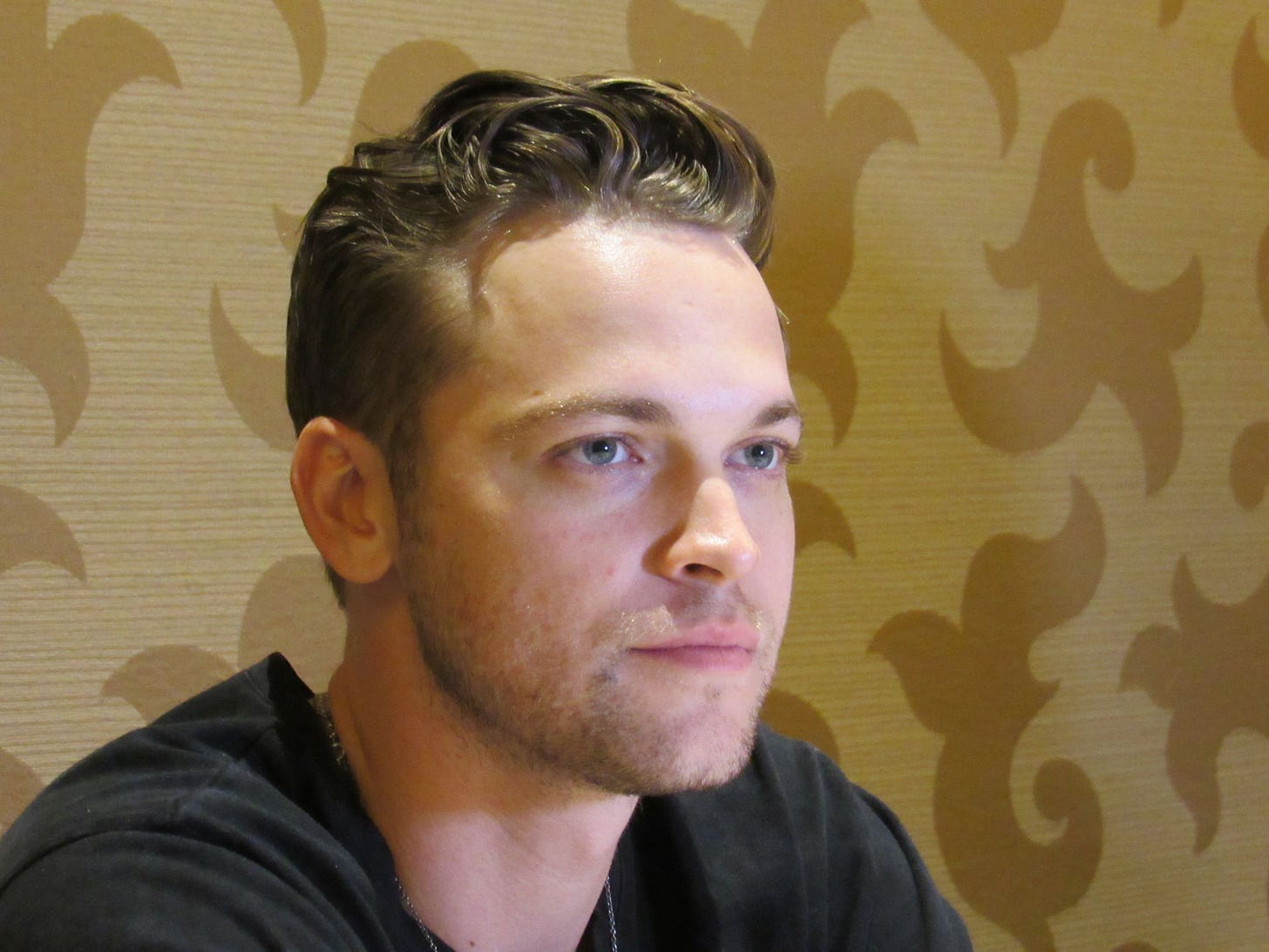 alex calvert mttg interview comic con 19 182