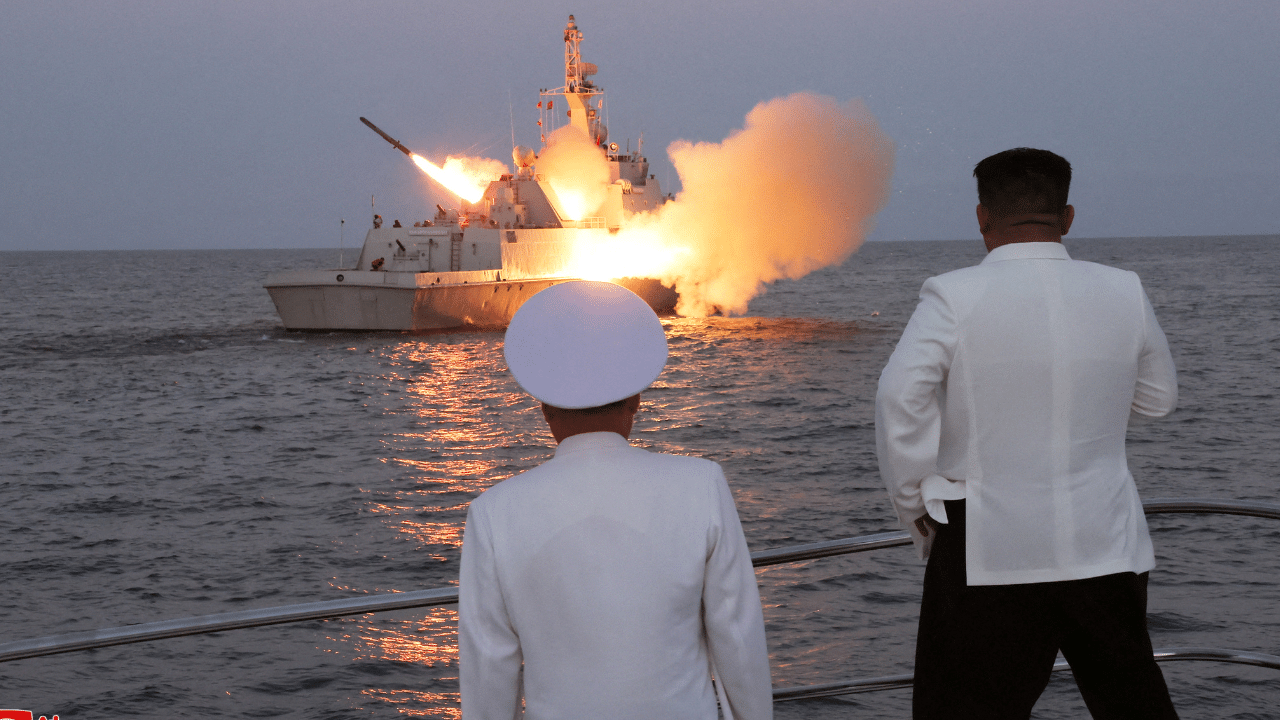 kim watching the missile launch