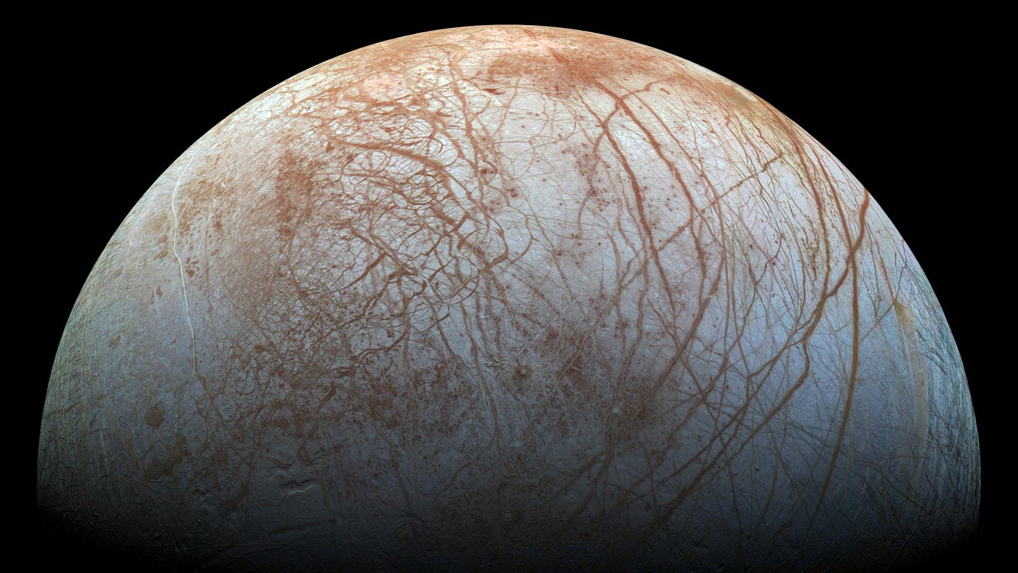 Surprise! Jupiter's ocean moon Europa may not have a fully formed core |  Space