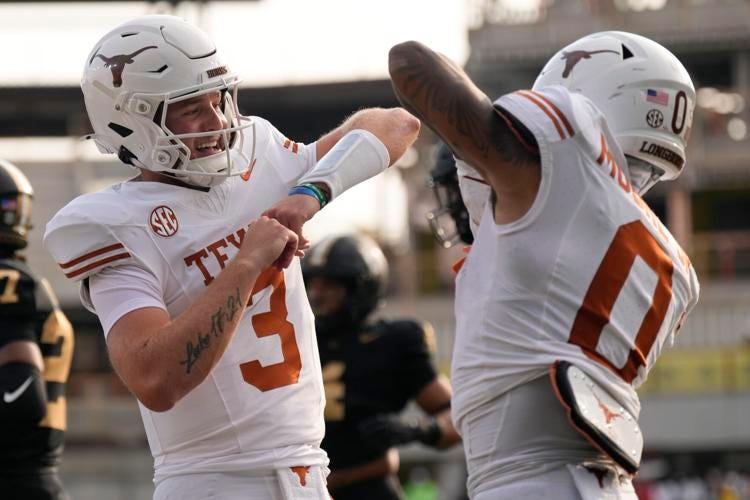 Quinn Ewers throws for 3 TDs as No. 5 Texas beats No. 25 Vanderbilt 27-24  in 'culture' win | Pro Sports | postregister.com