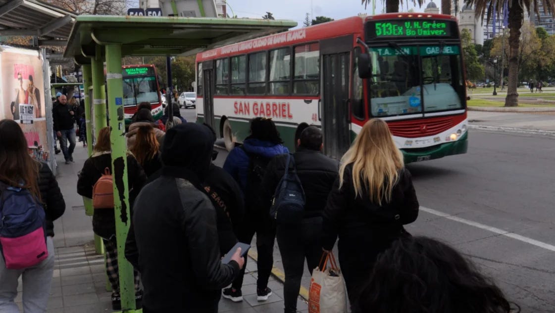 El Municipio pide un aumento de colectivo y el fin de la gratuidad para personal de salud y seguridad