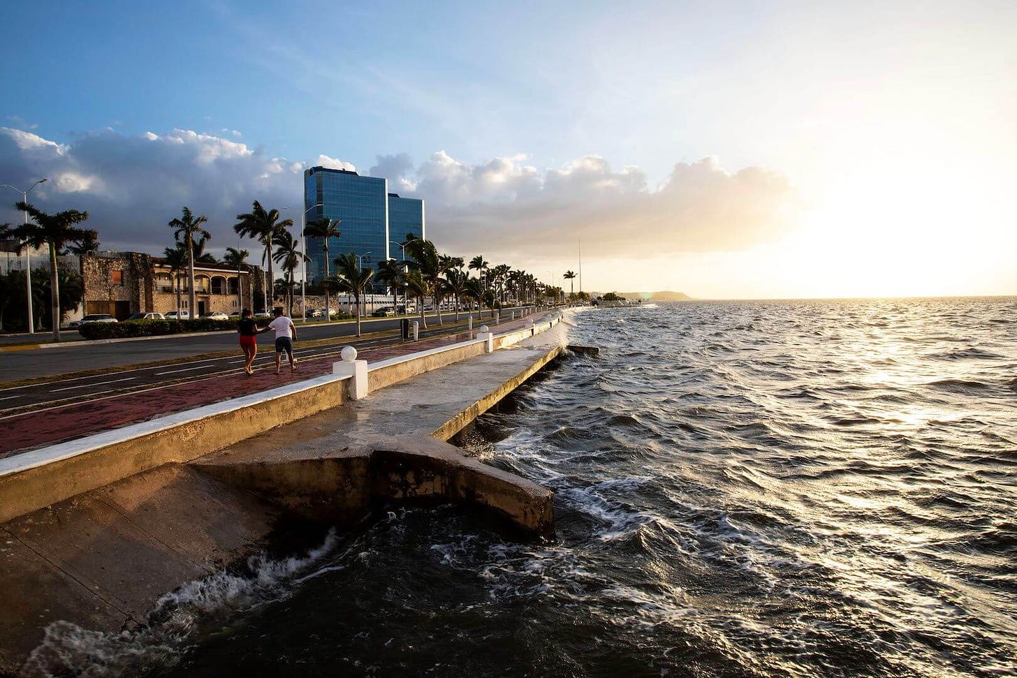 malecon in Campeche, landscape with water and buildings