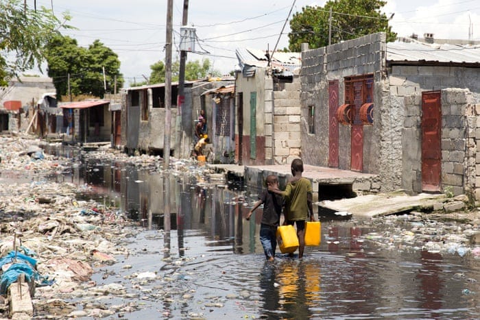 Words, not guns': learning brings hope to Haiti's most notorious slum |  Global education | The Guardian